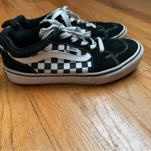 VANS Youth kids black white checkered shoe size 5